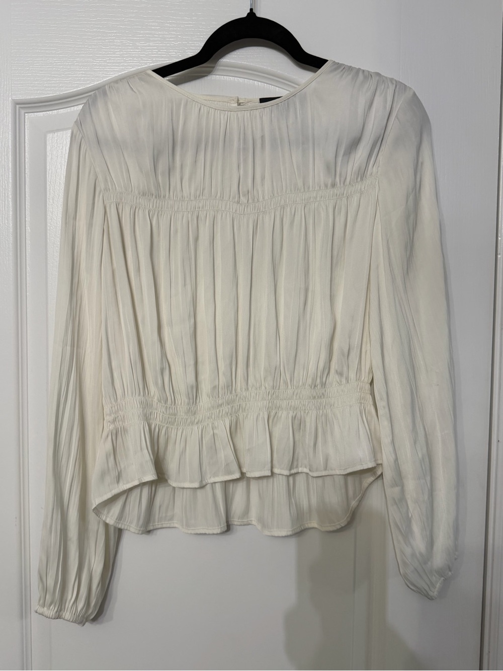 NWOT SANCTUARY Women’s White Pleated Long-Sleeve Blouse - Picture 2 of 4